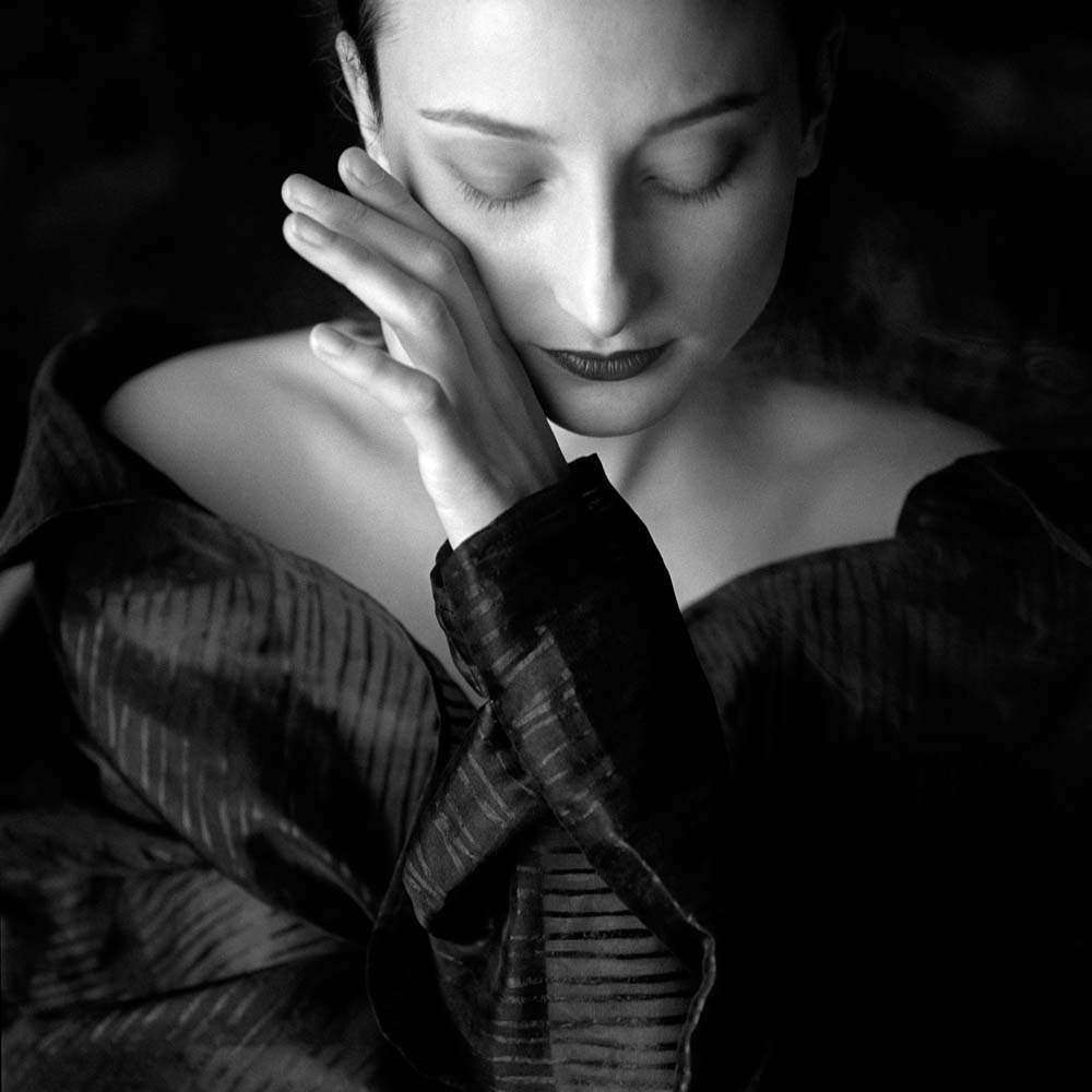 Bernadette with Hand on Cheek, Snedens Landing, New York,  1995© Rodney Smith