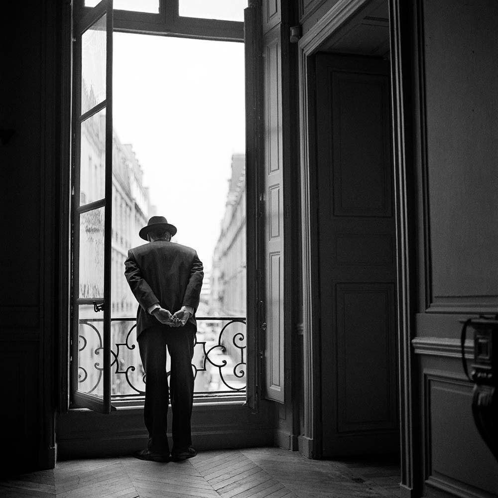 Wessel Looking over the Balcony, Paris, France, 2007© Rodney Smith