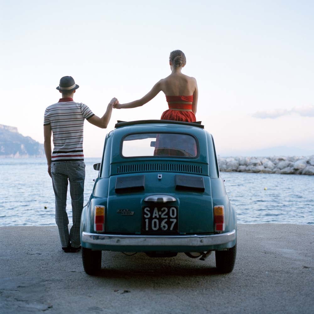 Saori Mossimo Holding Hands,  Amalfi, Italy, 2007© Rodney Smith