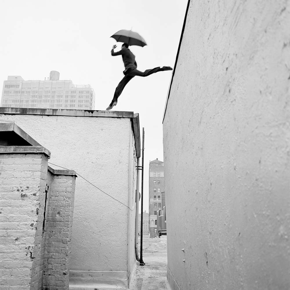 Reed Leaping over Rooftop, New York, New York, 2007© Rodney Smith